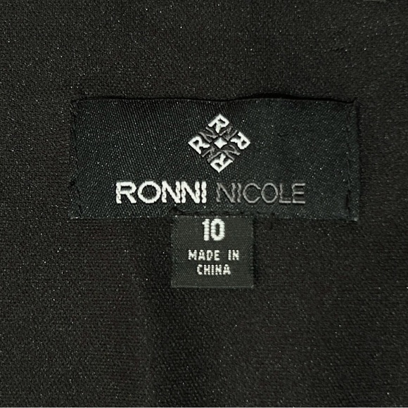 RONNI NICOLE Sleeveless Maxi Dress sz 10 Multicolor Anumal Print V-Neck  Stretch - Picture 8 of 10